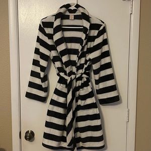 ❌SOLD❌ Cat & Jack Boys Robe (L-12/14)